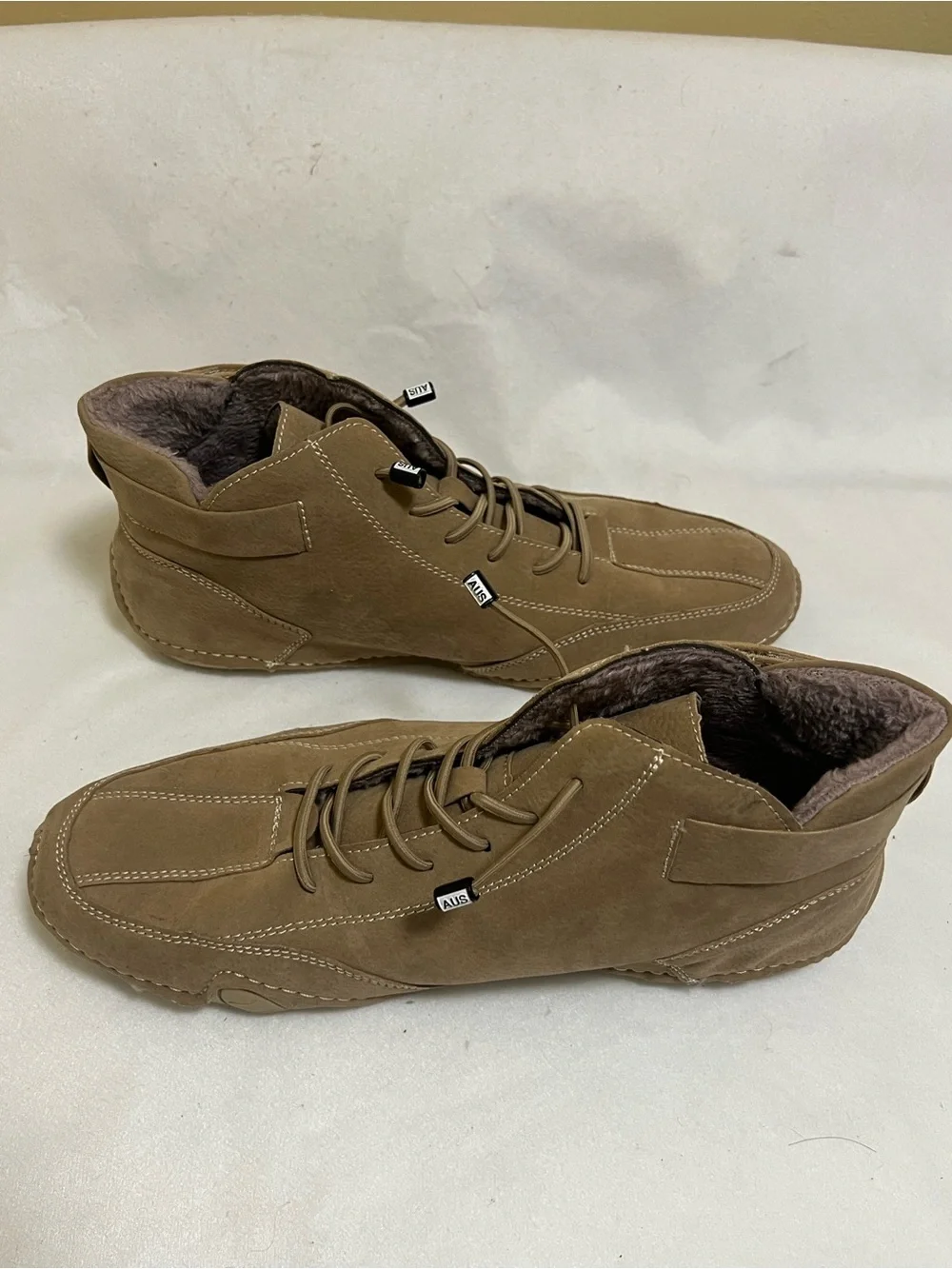 Loeck Men's Tan Suede Chukka Boots with Plush Lining